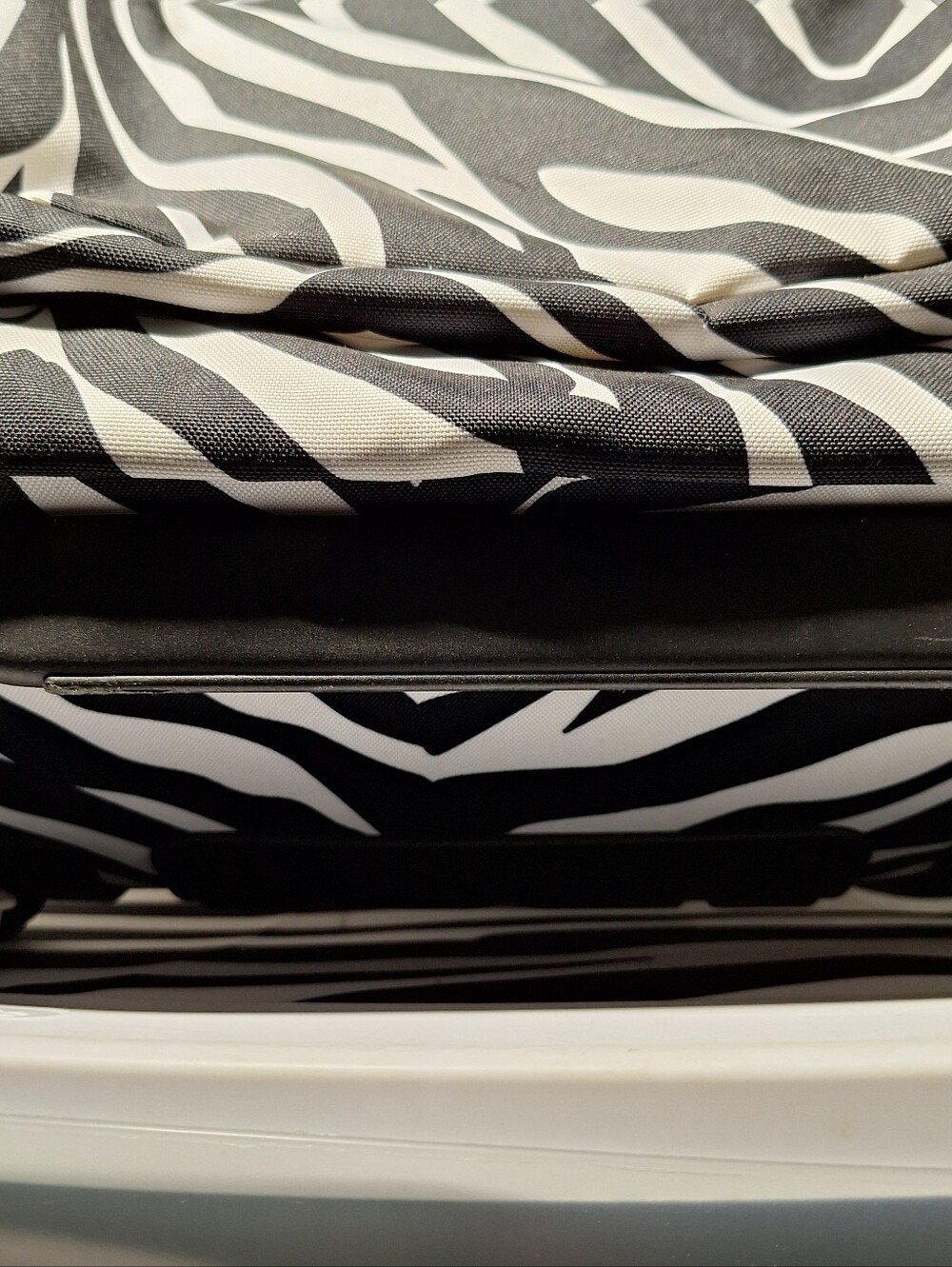 NWT Jansport Rolling Backpack, Black & White Zebra Stripes, NEW with Tags - Picture 5 of 15